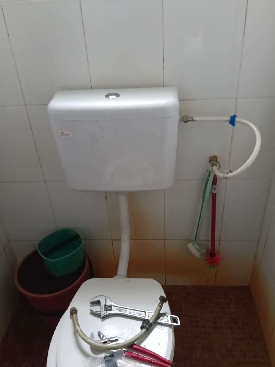 Toilet cistern and hose plumbing repair at Setapak Kuala Lumpur